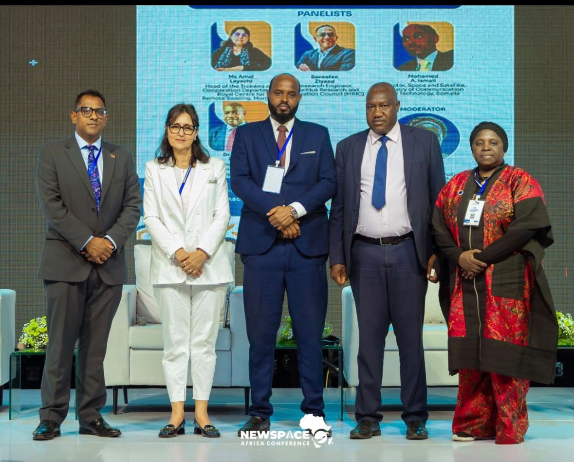 ZINGSA Director General with fellow heads of agencies at NewSpace Africa Conference